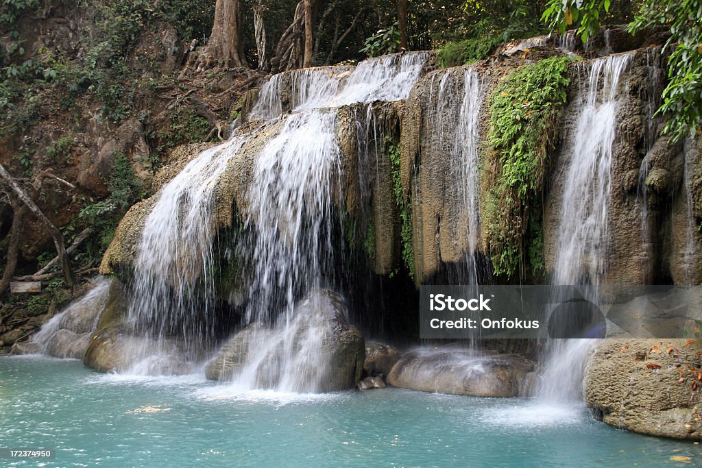 Erawan cascade, Kanchanaburi, Thaïlande - Photo de Cascade libre de droits