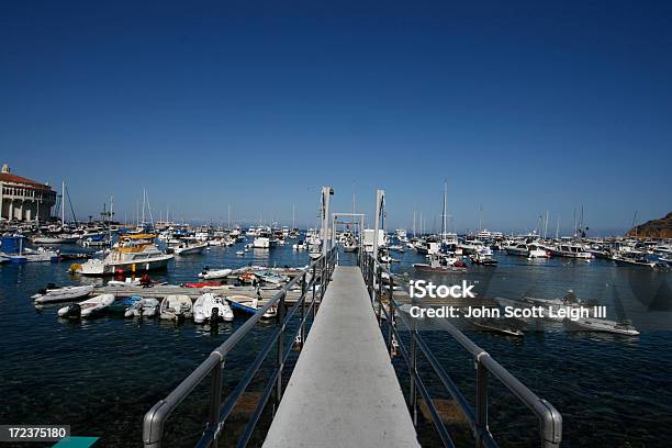 Avalon Łódka Dock - zdjęcia stockowe i więcej obrazów Avalon - Wyspa Catalina - Kalifornia - Avalon - Wyspa Catalina - Kalifornia, Droga dla pieszych, Duża grupa obiektów