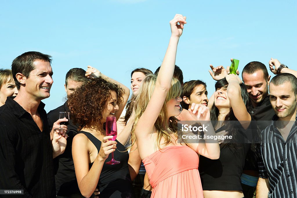 Groupe de personnes s'amuser - Photo de Adulte libre de droits