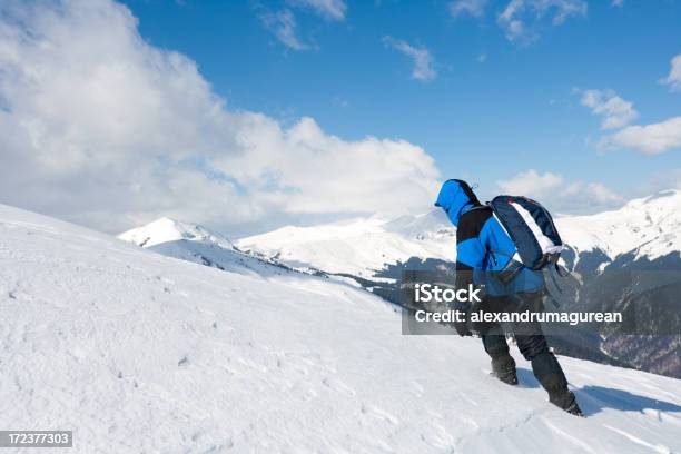 Photo libre de droit de Ascension Plus banque d'images et plus d'images libres de droit de Activité - Activité, Activité de plein air, Alpinisme