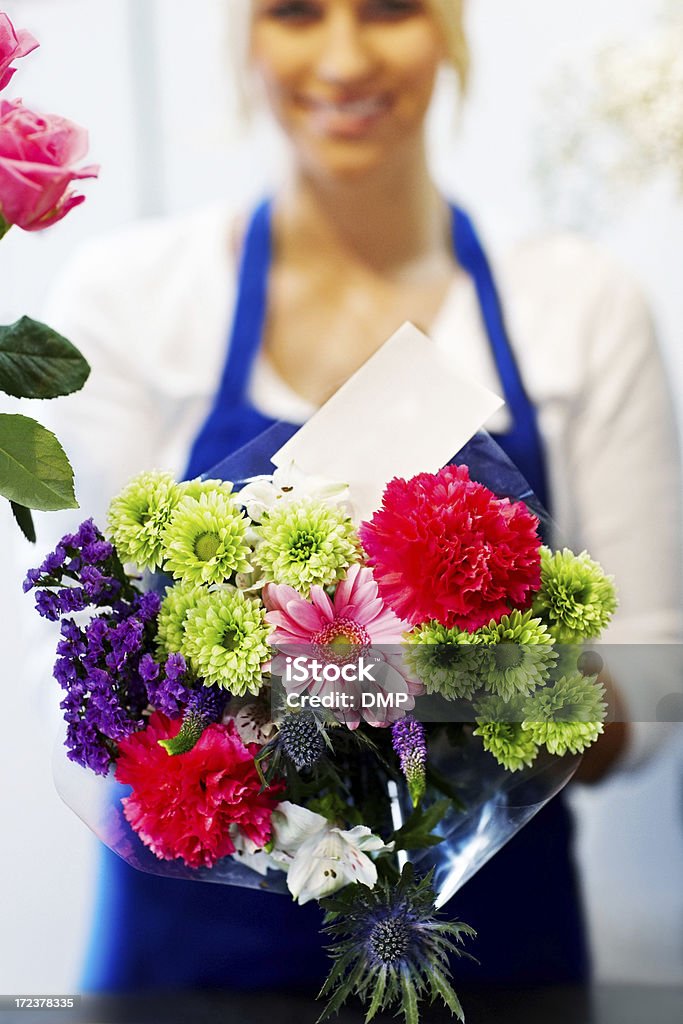 Belo bouquet de flores no centro de Jardim - Royalty-free Adulto Foto de stock