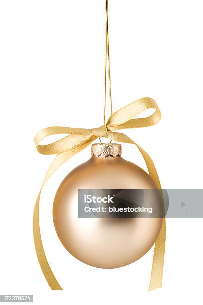 Foto de Bola De Árvore De Natal Ouro e mais fotos de stock de Ouro - Metal - Ouro - Metal, Dourado - Descrição de Cor, Bola de Árvore de Natal