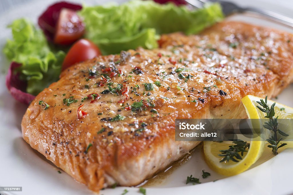 Filetto di salmone - Foto stock royalty-free di Filetto