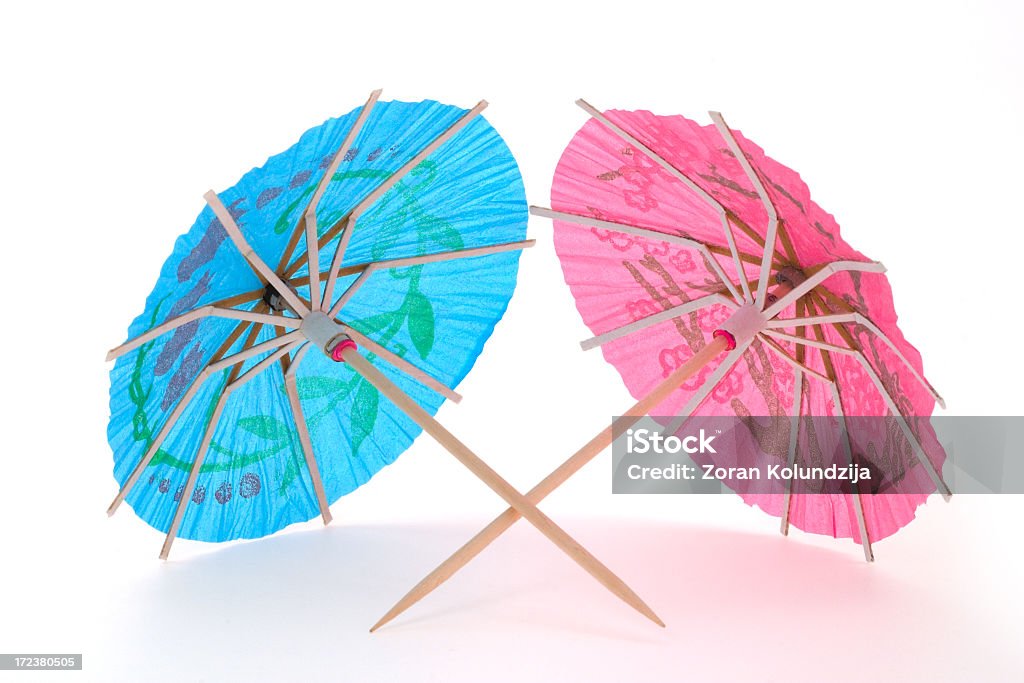 Due cocktail ombrelloni - Foto stock royalty-free di Arte, Cultura e Spettacolo