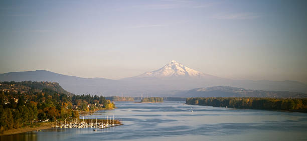 istock Mountain Hood and Columbia River 172380726