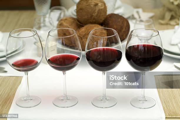 ワイングラス - お祝いのストックフォトや画像を多数ご用意 - お祝い, アルコール飲料, エンタメ総合