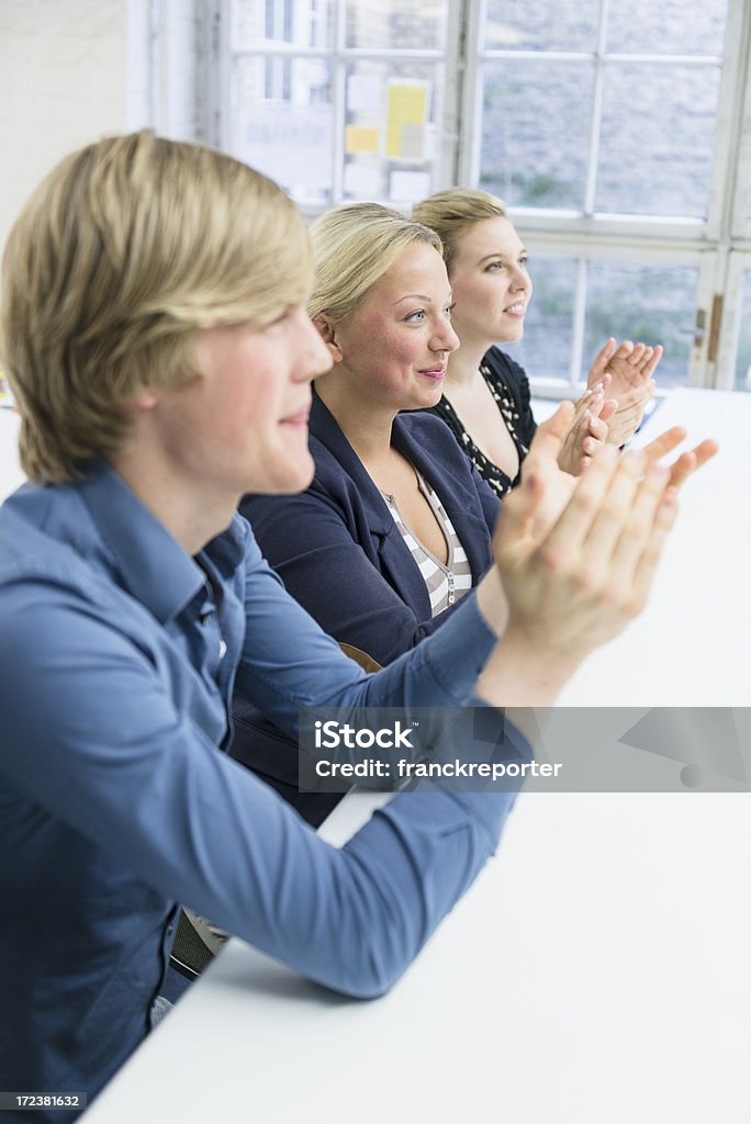 Applaudieren während einer Tagung - Lizenzfrei Anreiz Stock-Foto