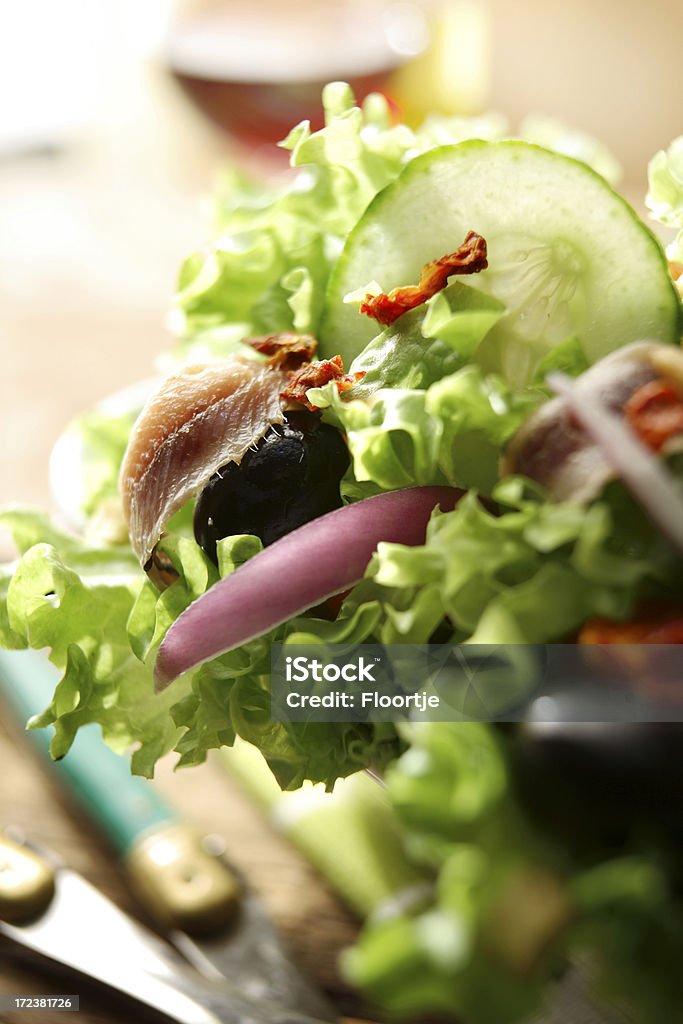 Ensalada de imágenes fijas: Nicoise - Foto de stock de Aceituna libre de derechos