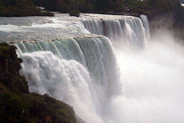 американский и водопад брайдалвейл-ниагара, в нью-йорке - bridal veil falls niagara стоковые фото и изображения