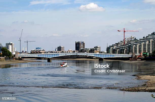 Wandsworth Bridge Over River Thames Stock Photo - Download Image Now - Bridge - Built Structure, Wandsworth, Capital Cities