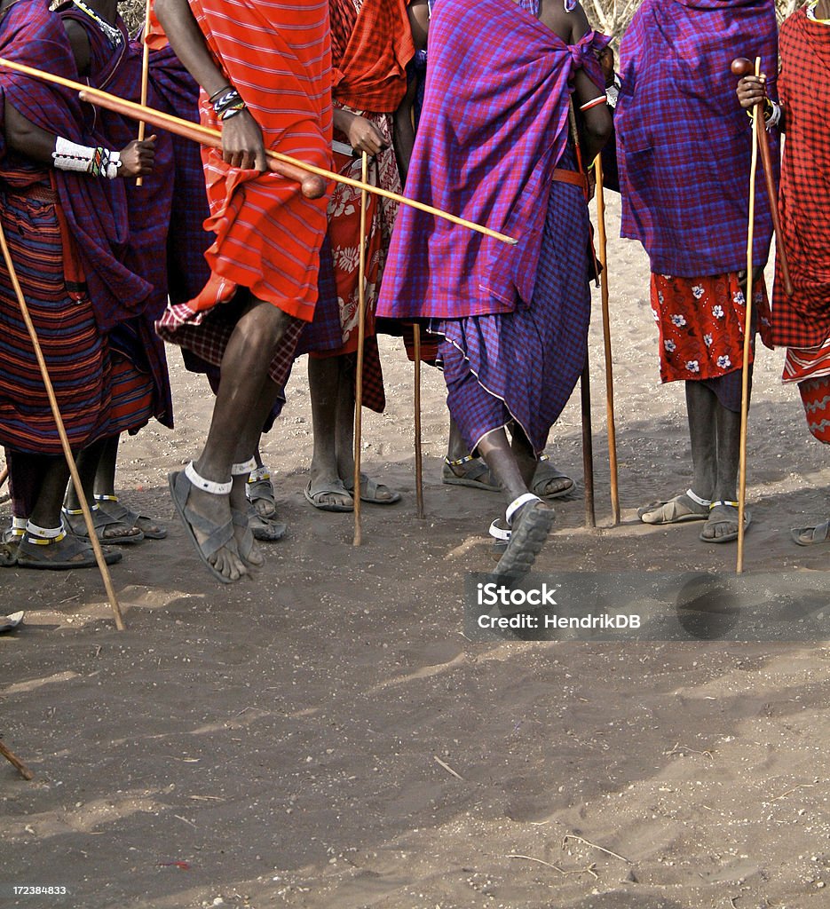 Танец Masaï - Стоковые фото Африка роялти-фри