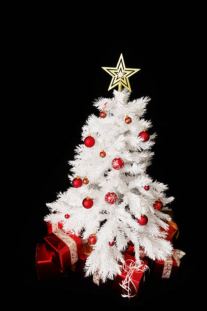 istock Complete White Christmas Tree With Gifts 172384892