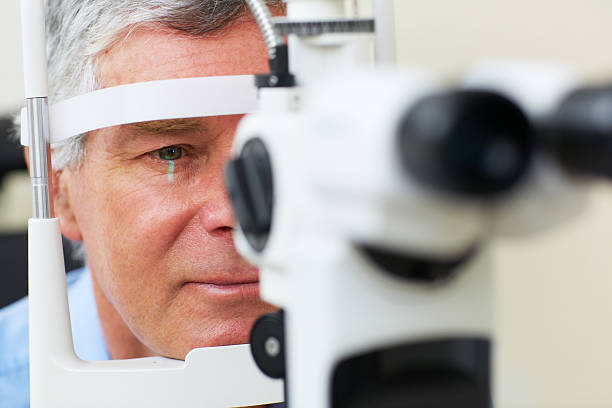 istock Leave eyecare to the specialists 172385134