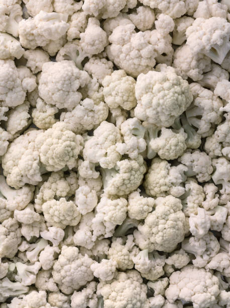 istock Small pieces of cauliflower 1723867476