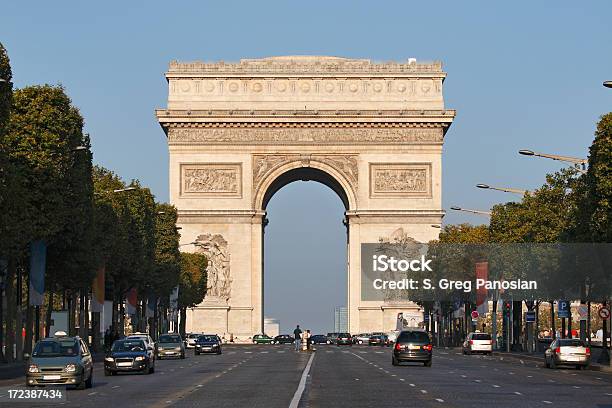 Arc De Triomphe Stockfoto und mehr Bilder von Avenue des Champs-Élysées - Avenue des Champs-Élysées, Triumphbogen, Triumphbogen - Paris