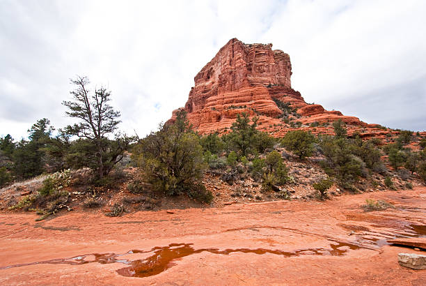 istock Courthouse Butte and Slickrock Wash 172388437