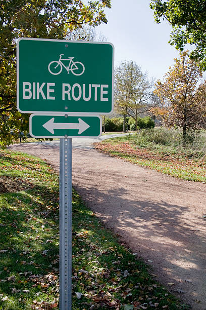 istock bike route sign 172389199
