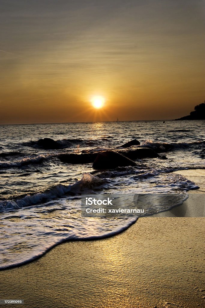 Coucher de soleil sur la plage - Photo de Baie - Eau libre de droits