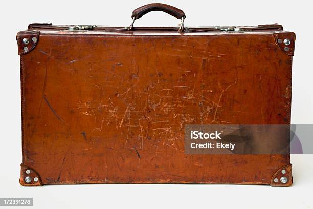 빈티지 가죽 여행가방 입석 바닥에 여행 가방에 대한 스톡 사진 및 기타 이미지 - 여행 가방, 오래된, 가죽