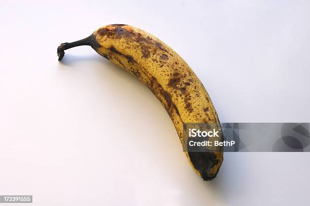 Rotten Banana Stockfoto und mehr Bilder von Banane - Banane, Bananenschale, Fotografie