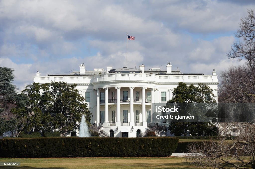 La Maison Blanche, à Washington, D.C. à une journée froide - Photo de Arbre libre de droits