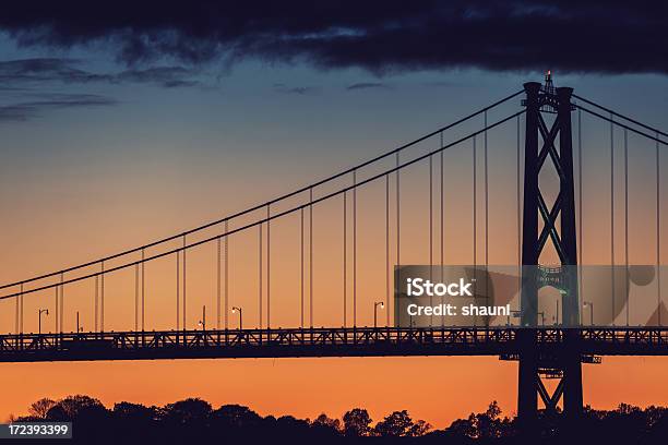 Macdonald Мост Силуэт — стоковые фотографии и другие картинки Без людей - Без людей, Вечерние сумерки, Висячий мост