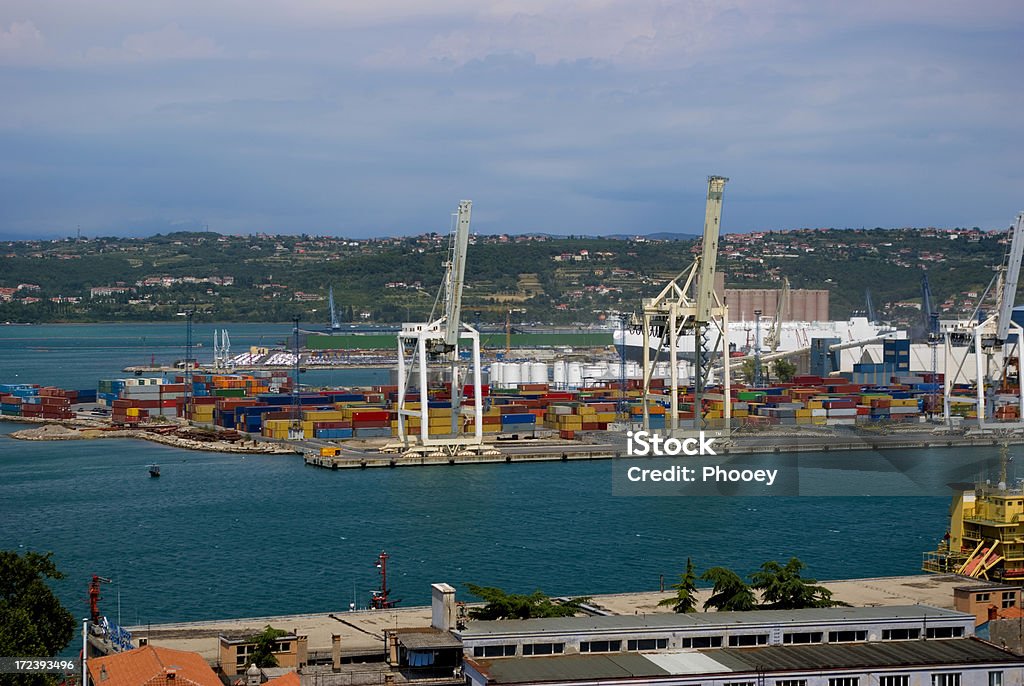 Koper puerto - Foto de stock de Buque de carga libre de derechos