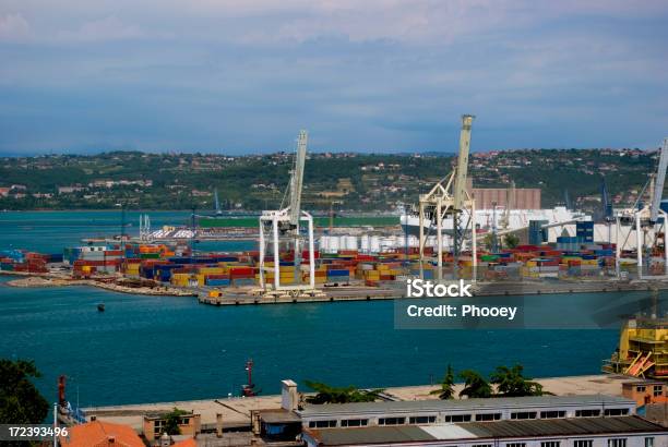 Koper Puerto Foto de stock y más banco de imágenes de Buque de carga - Buque de carga, Colorido, Contenedor de carga