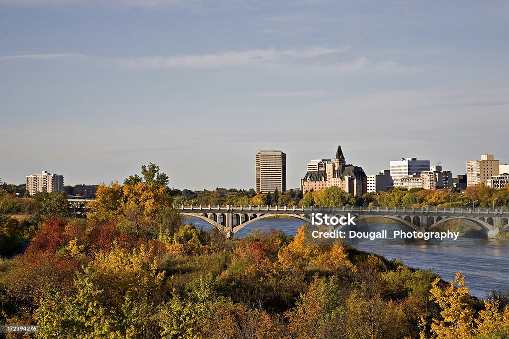 Saskatoon de la Vallée de la rivière dans couleurs d'automne - Photo de Saskatchewan libre de droits