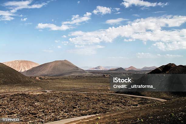 Timanfaya — стоковые фотографии и другие картинки Атлантические острова - Атлантические острова, Без людей, Бирюзовый