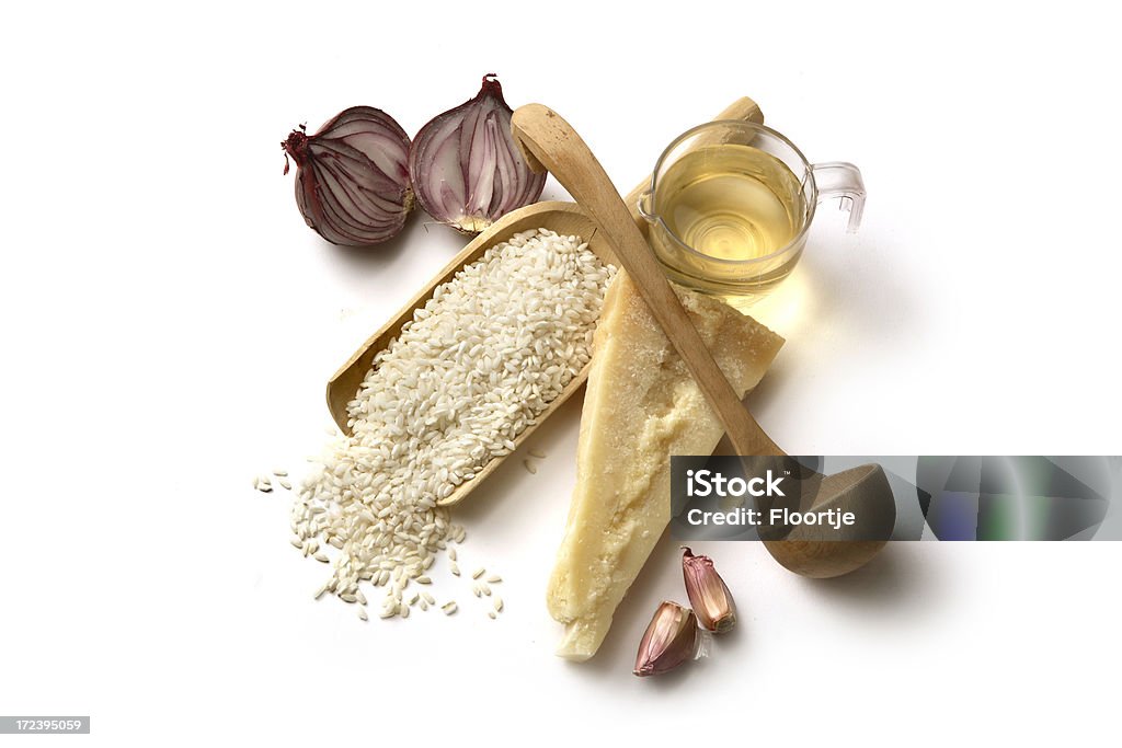 Ingredientes italianos: Risoto de arroz, cebola roxa, parmesão, alho e vinhos - Foto de stock de Risoto royalty-free