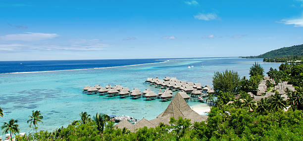 istock Lagoon Bungalow Rentals Moorea 172395069