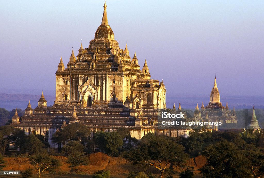 thatbinnyu Tempel myanmar bagan - Lizenzfrei Abenddämmerung Stock-Foto