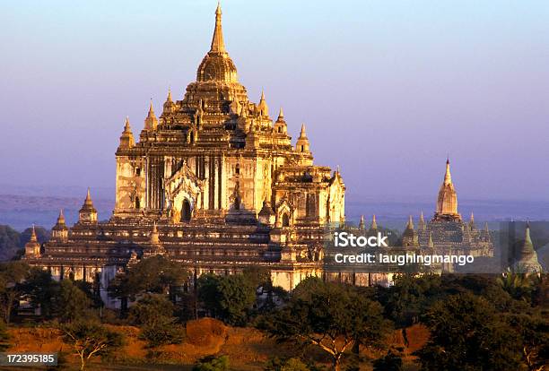 Thatbinnyu Tempel Myanmar Bagan Stockfoto und mehr Bilder von Abenddämmerung - Abenddämmerung, Alt, Architektur