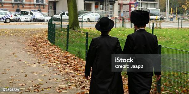 Foto de Jewish Casal e mais fotos de stock de Cidade de Antuérpia - Bélgica - Cidade de Antuérpia - Bélgica, Casal, Judaísmo