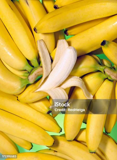 Banana Tapeta Ust 1 - zdjęcia stockowe i więcej obrazów Banan - Banan, Czysty, Dojrzały