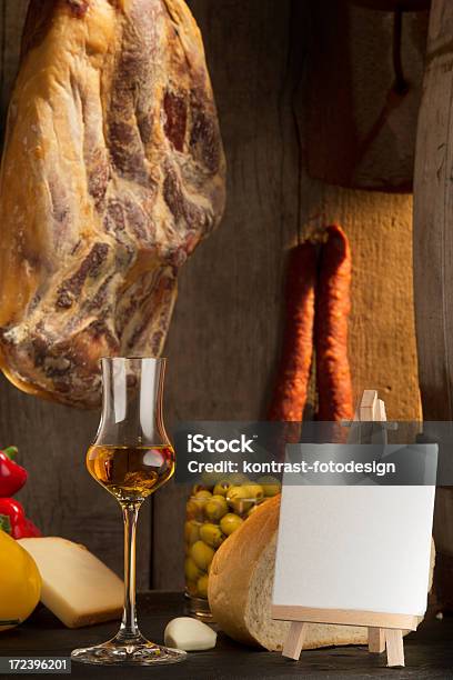 Sherry Und Spanische Küche Stockfoto und mehr Bilder von Keller - Keller, Wurst, Brotsorte