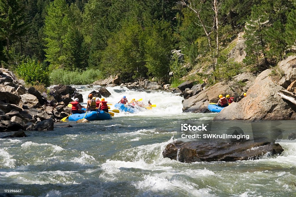 Rafting em Clear Creek Canyon - Foto de stock de Rafting em Águas Selvagens royalty-free