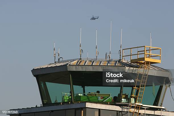 헬리콥터 및 관제탑 애버딘 공항 오요 공항에 대한 스톡 사진 및 기타 이미지 - 공항, 애버딘-스코틀랜드, 감시