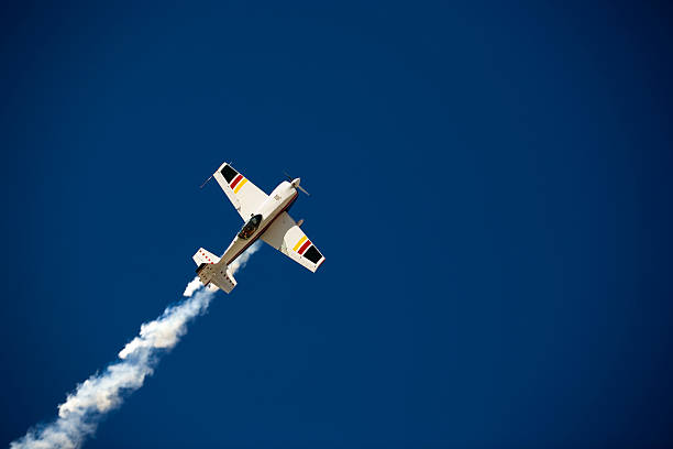 staudacher s- 600-10 - stunt stunt plane airplane small zdjęcia i obrazy z banku zdjęć