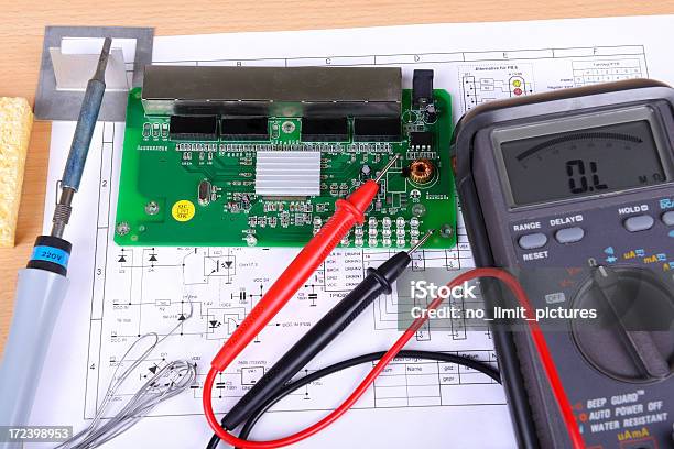 Elektronische Musik Stockfoto und mehr Bilder von Anzeigeinstrument - Anzeigeinstrument, Arbeiten, Ausrüstung und Geräte