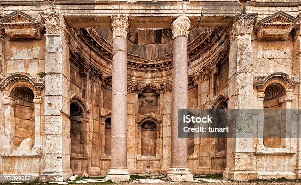 Photo libre de droit de Héliopolis Baalbek banque d'images et plus d'images libres de droit de Beyrouth - Beyrouth, Antique, Antiquités