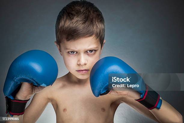 Luchador Foto de stock y más banco de imágenes de Actividad física - Actividad física, Adulto, Amenazas