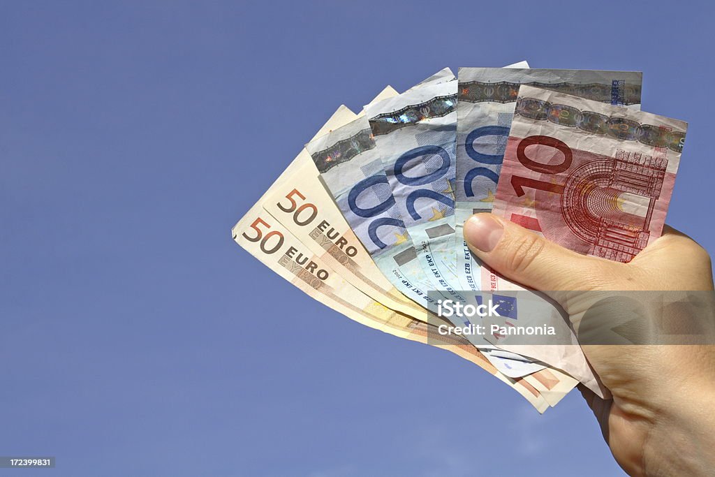 Argent dans la main - Photo de Monnaie de l'Union Européenne libre de droits