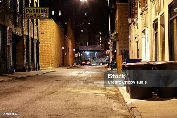 Limuzyna Z Brooklyn Heights Puste Backstreet W Nocy - zdjęcia stockowe i więcej obrazów Noc