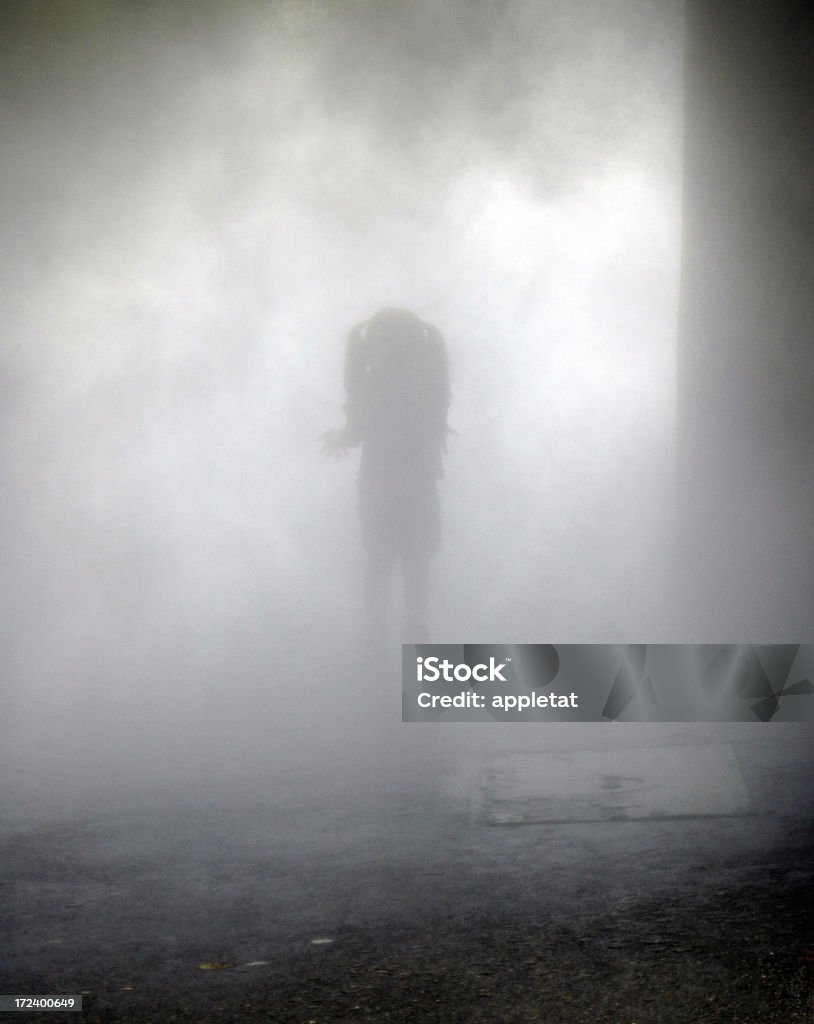 Poco Chica de sombra - Foto de stock de Fantasma libre de derechos