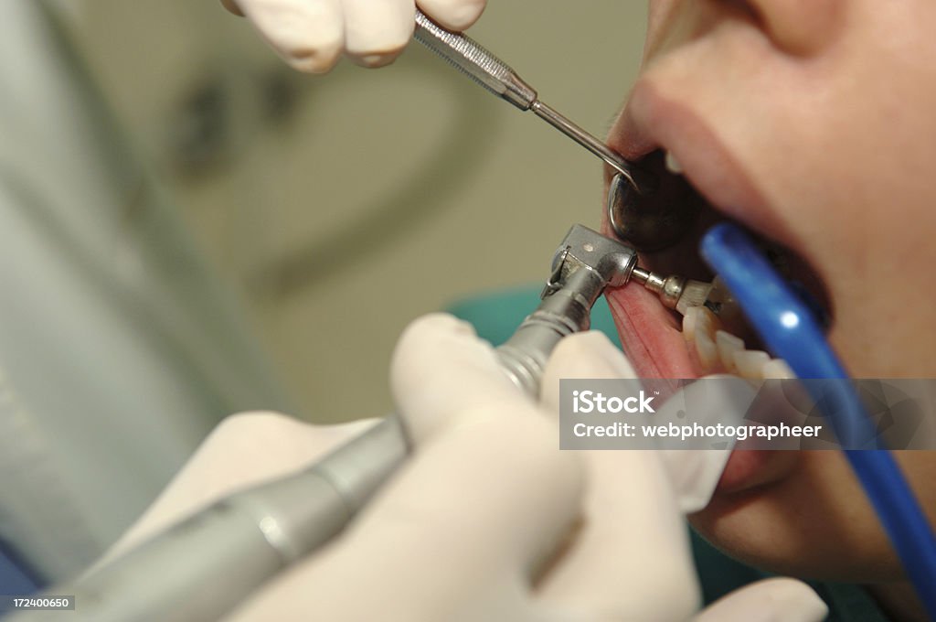 Стоматолог - Стоковые фото Взрослый роялти-фри