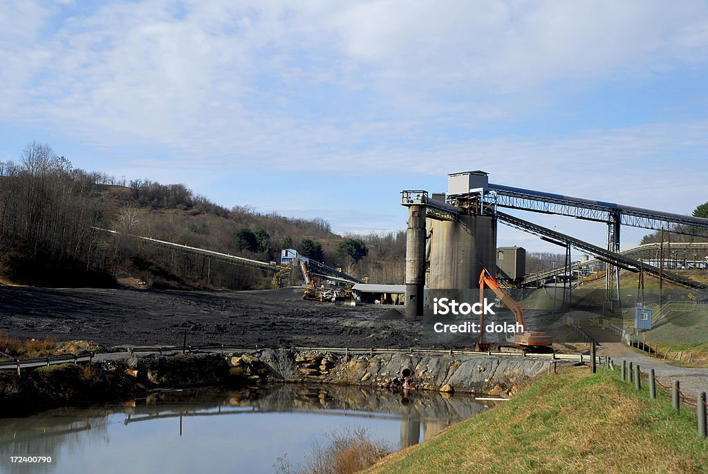 Угольная шахта - Стоковые фото Угольная шахта роялти-фри