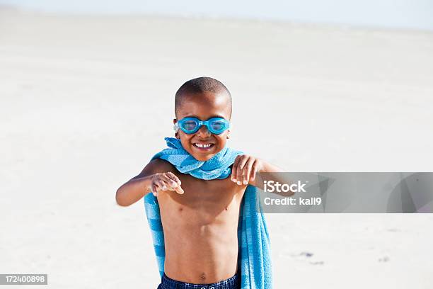 Foto de Super Herói Na Praia e mais fotos de stock de Praia - Praia, Afro-americano, Meninos