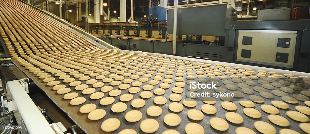 Fabrik-Linie und Produkte - Lizenzfrei Nahrungsmittelindustrie Stock-Foto